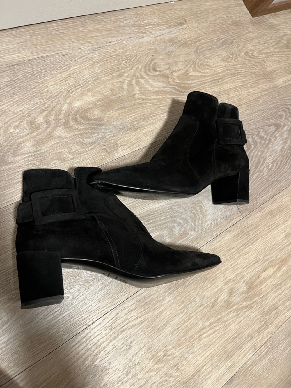 ROGER VIVIER Women's Leather Buckled Heeled Ankle Boots Black, Size 40 (US 10) - Picture 5 of 12